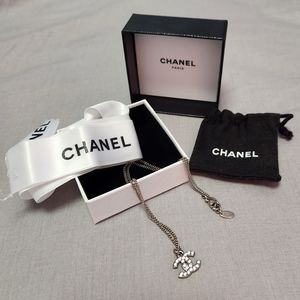 Chanel CC logo necklace